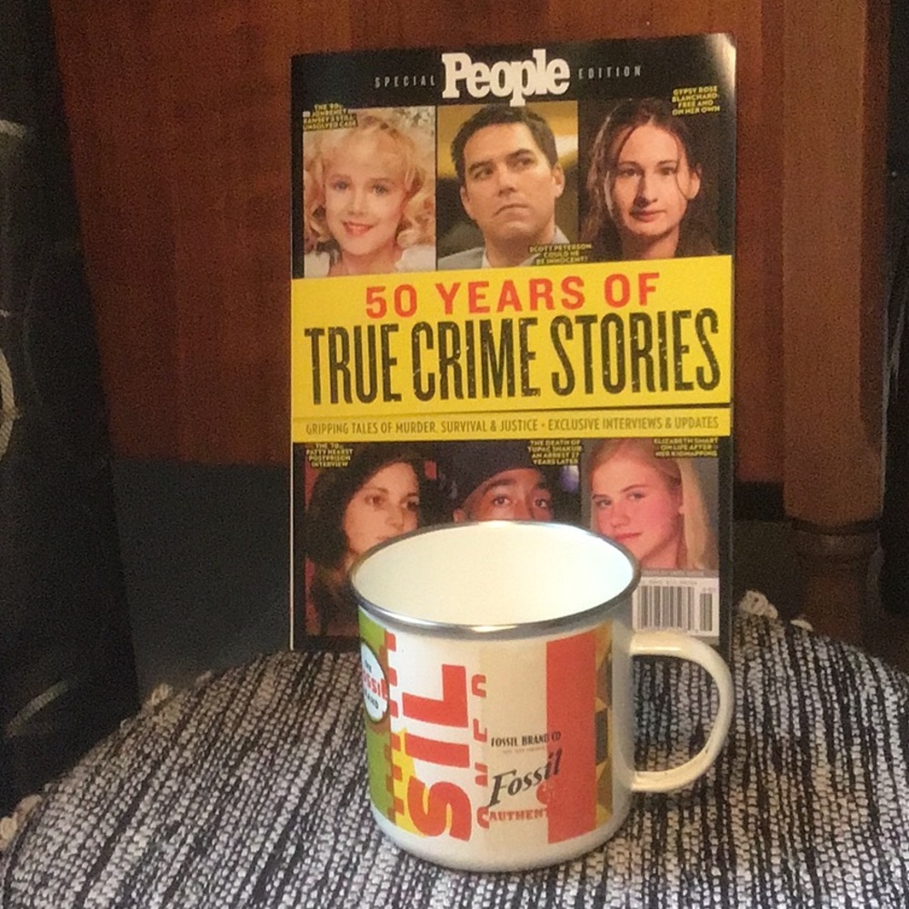 New Fossil Metal Mug (Large) & People True Crime Special Edition